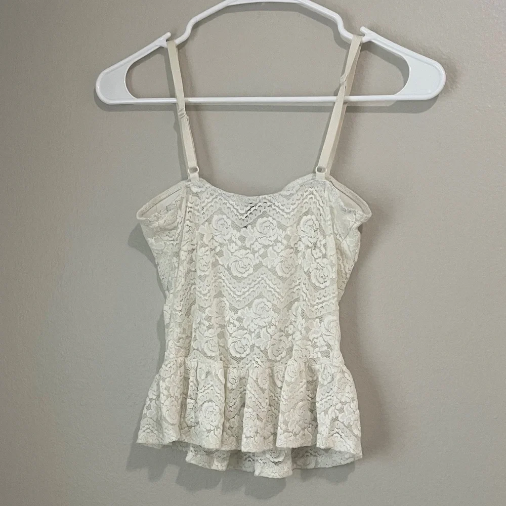 Chic Cream Lace Camisole Top - Corset Peplum Style - Picture 3 of 5